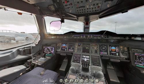 airbus A380 cockpit