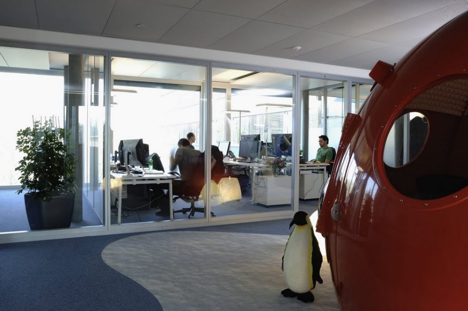 Toujours des bureaux avec des pingouins en déco